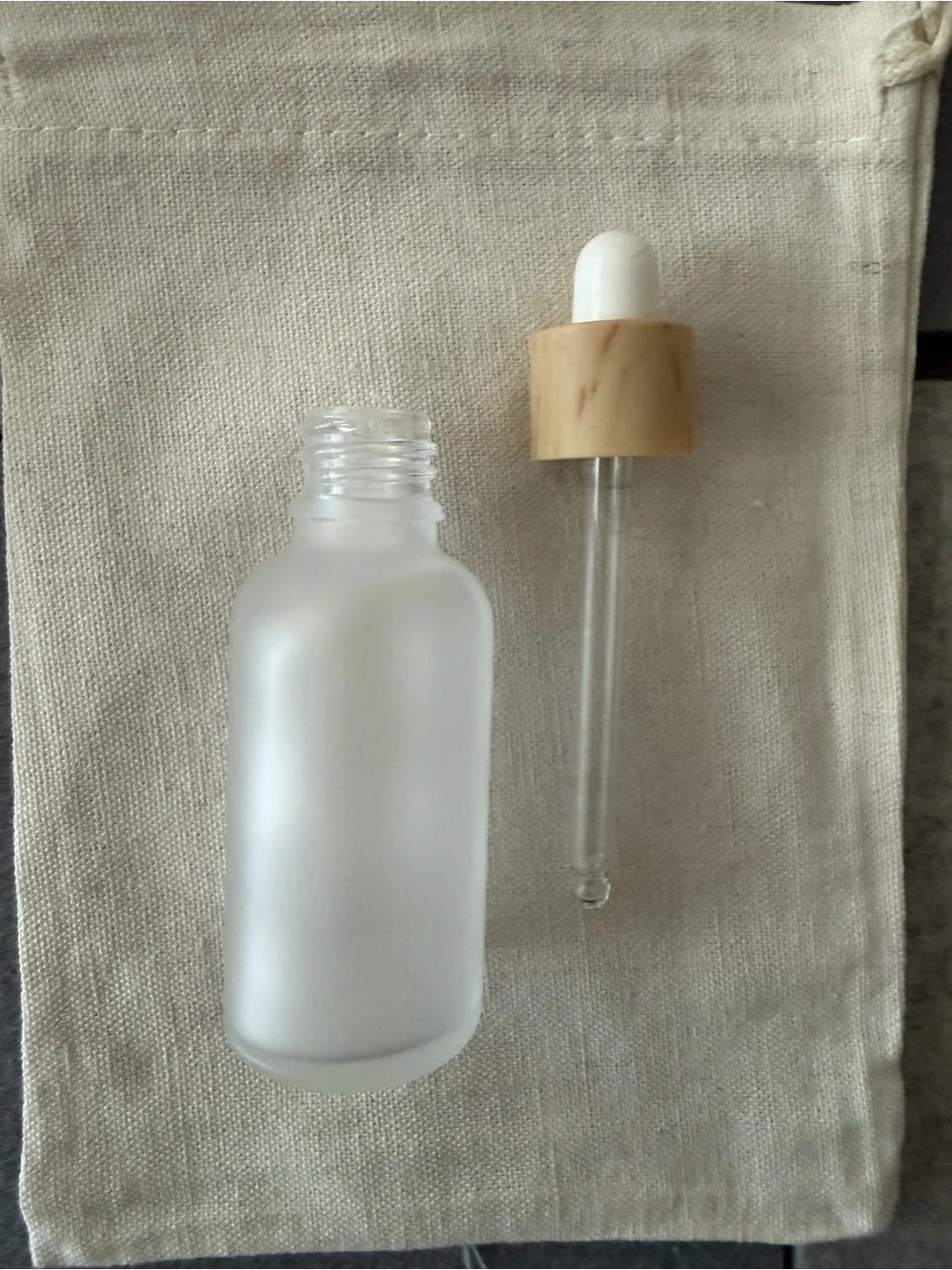 Frosted Glass Dropper Bottles with Bamboo Lids - Set of 4 (Cream Dropper Tops)